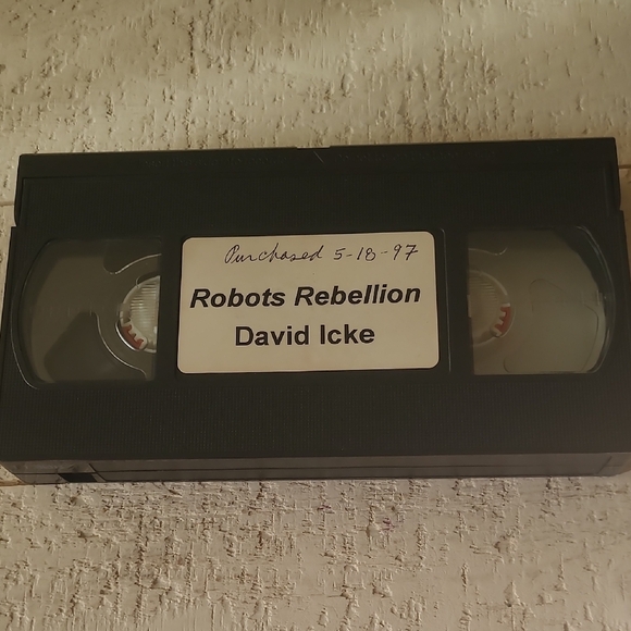 The Robots' Rebellion by David Icke - Picture 5 of 6